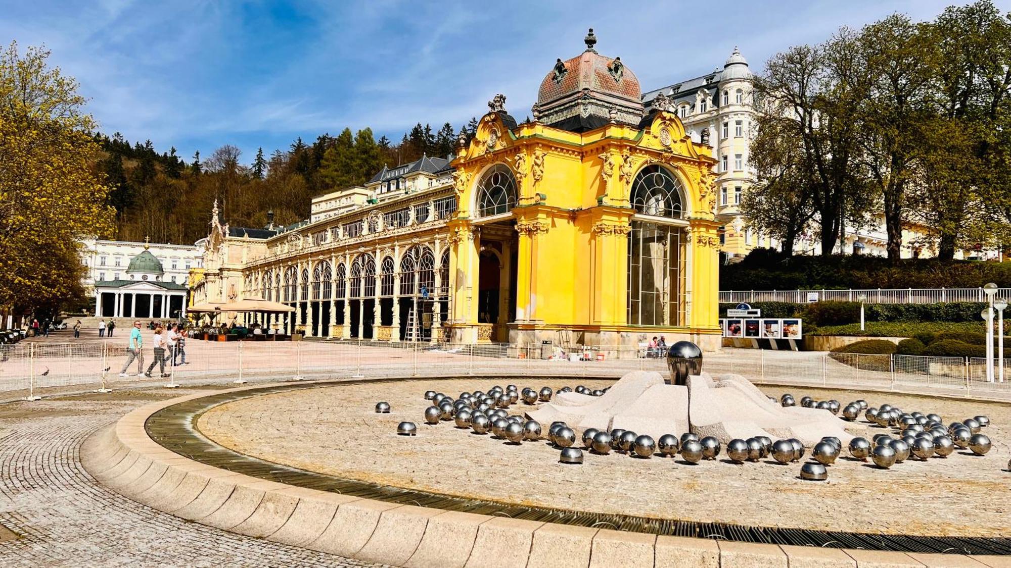 Residence Kolonada 60 Square Meters 2 Rooms Apartment In Best Location Direct At Famous Colonnade And Singing Fountain Mariënbad Buitenkant foto